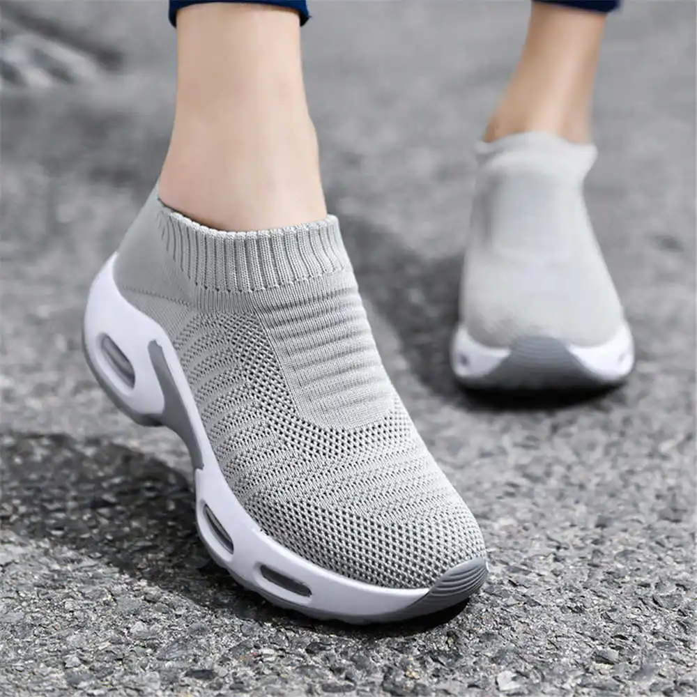 Big Size Number 38 Women's Hee - đánh giá và giá Sneakers