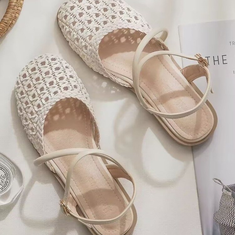 French-style Closed-toe Sandal - đánh giá và giá Sandals