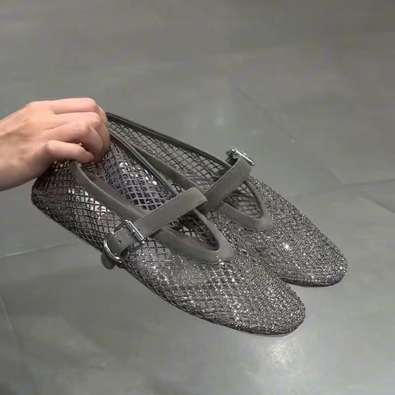 Hollow Rhinestone Baotou Sanda - đánh giá và giá Sandals